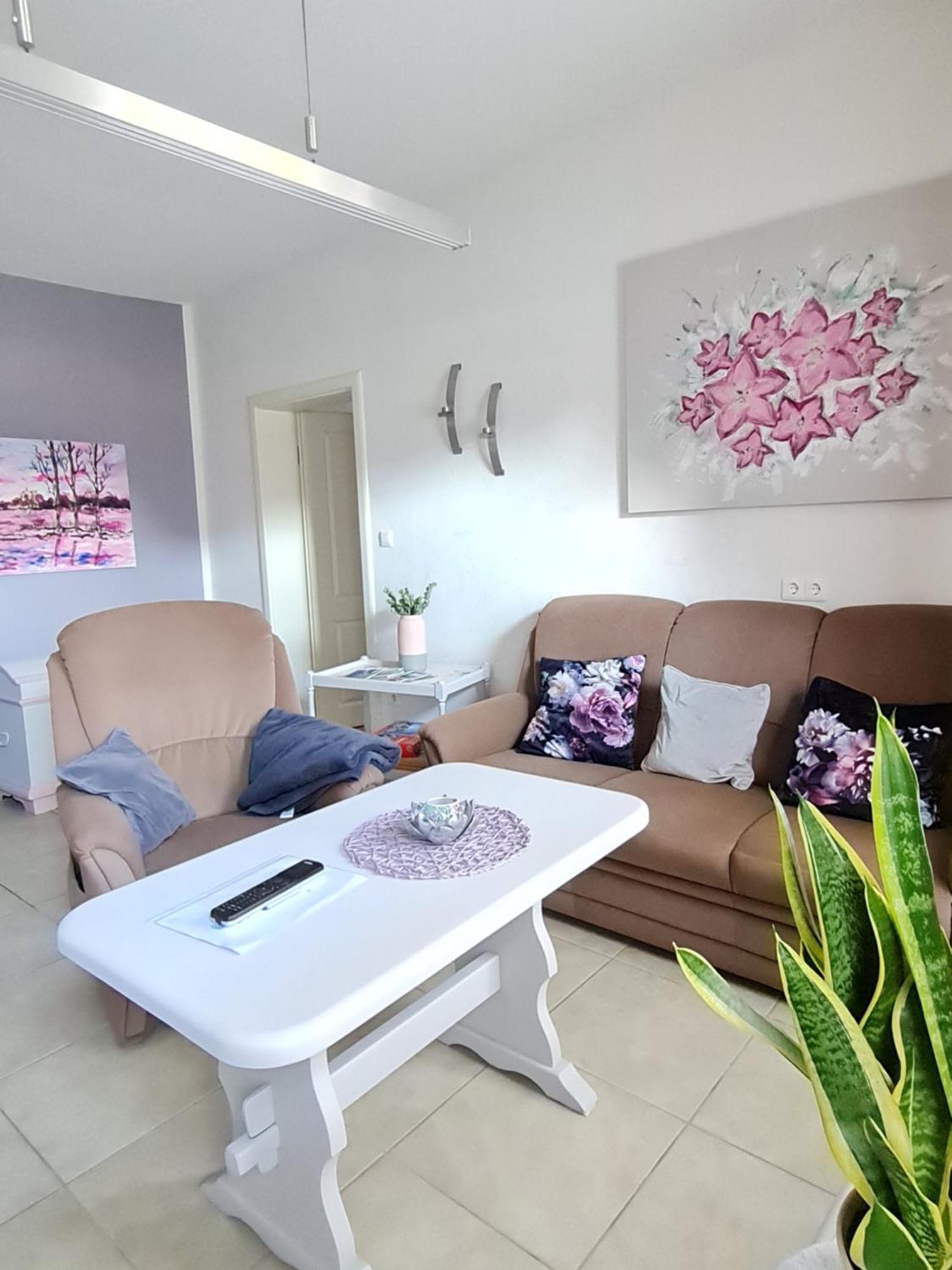 Ferienwohnung Am Huenenweg Berge  Eksteriør billede